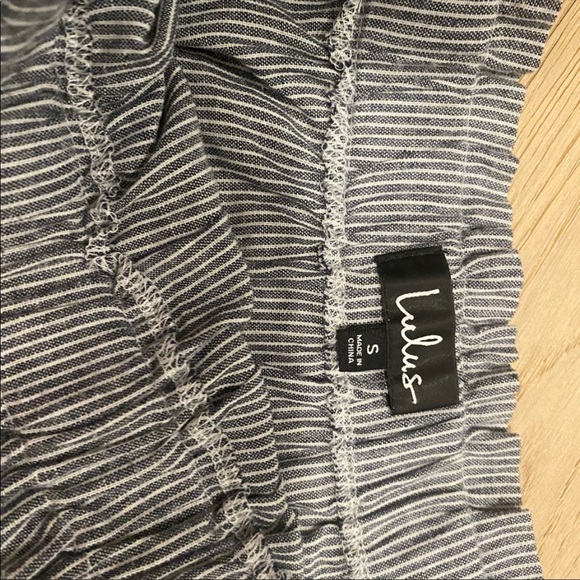 Lulus off the shoulder top - Picture 4 of 5